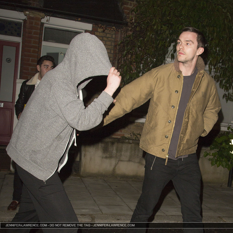 April_25_-_Leaving_a_friends_house_in_London_283129.jpg