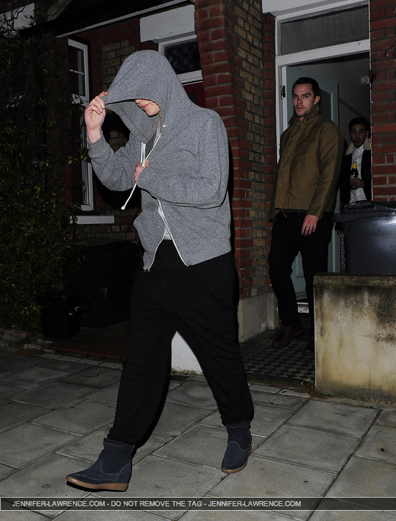 April_25_-_Leaving_a_friends_house_in_London_28429.jpg