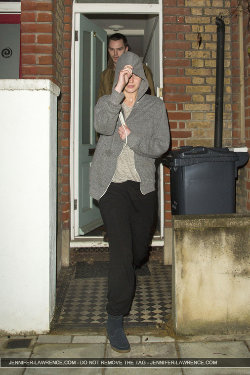 April_25_-_Leaving_a_friends_house_in_London_28829.jpg