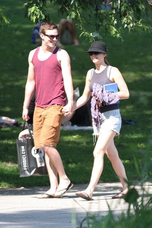 August_20_-_Jennifer_Lawrence___Nicholas_Hoult_at_Park_Lafontaine_in_Montreal_28129.jpg