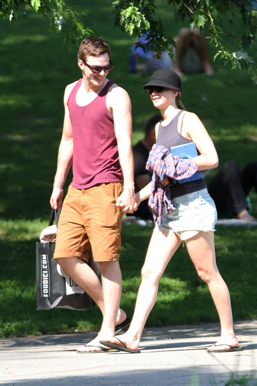 August_20_-_Jennifer_Lawrence___Nicholas_Hoult_at_Park_Lafontaine_in_Montreal_283429.jpg