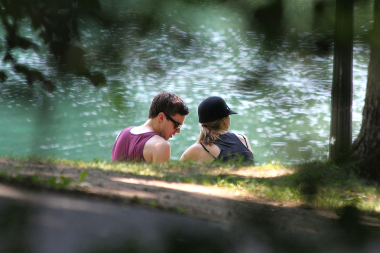 August_20_-_Jennifer_Lawrence___Nicholas_Hoult_at_Park_Lafontaine_in_Montreal_284229.jpg