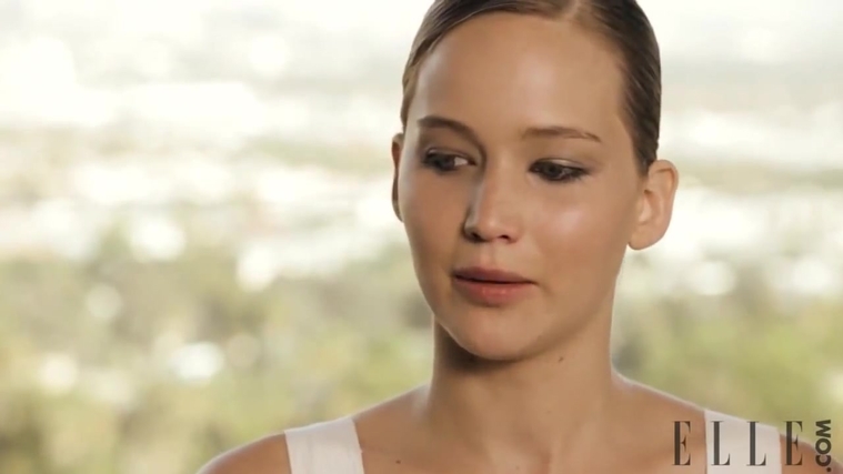 Behind_the_Scenes_Elle_Photoshoot_28December_201229__2810329.jpg