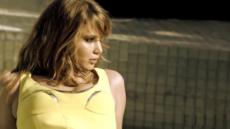 Behind_the_Scenes_Elle_Photoshoot_28December_201229__2814929.jpg