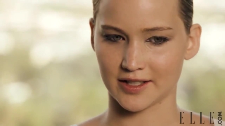 Behind_the_Scenes_Elle_Photoshoot_28December_201229__2819429.jpg
