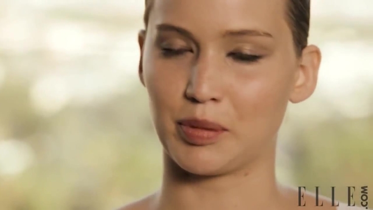 Behind_the_Scenes_Elle_Photoshoot_28December_201229__2819529.jpg