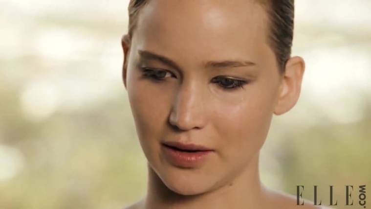 Behind_the_Scenes_Elle_Photoshoot_28December_201229__2820429.jpg