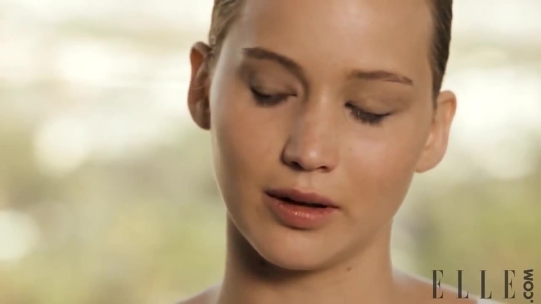 Behind_the_Scenes_Elle_Photoshoot_28December_201229__2821629.jpg