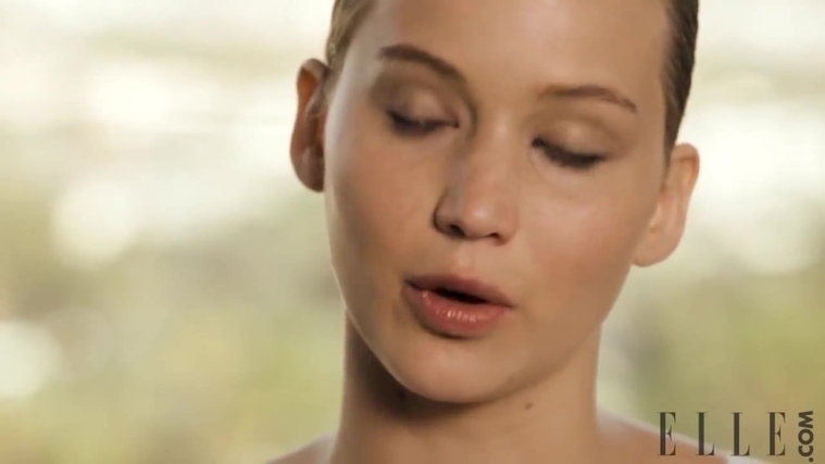 Behind_the_Scenes_Elle_Photoshoot_28December_201229__2821729.jpg