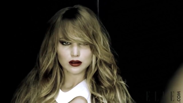Behind_the_Scenes_Elle_Photoshoot_28December_201229__2824929.jpg