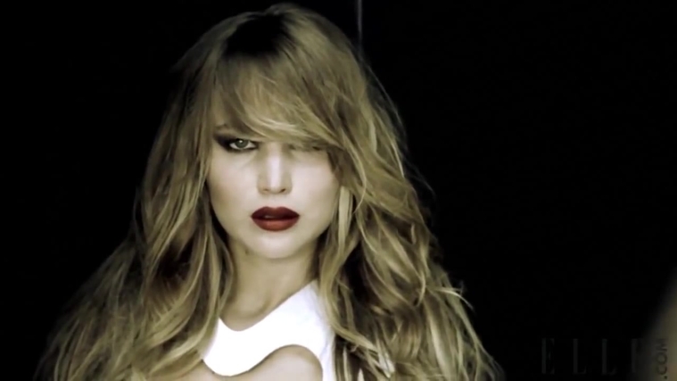 Behind_the_Scenes_Elle_Photoshoot_28December_201229__2825129.jpg