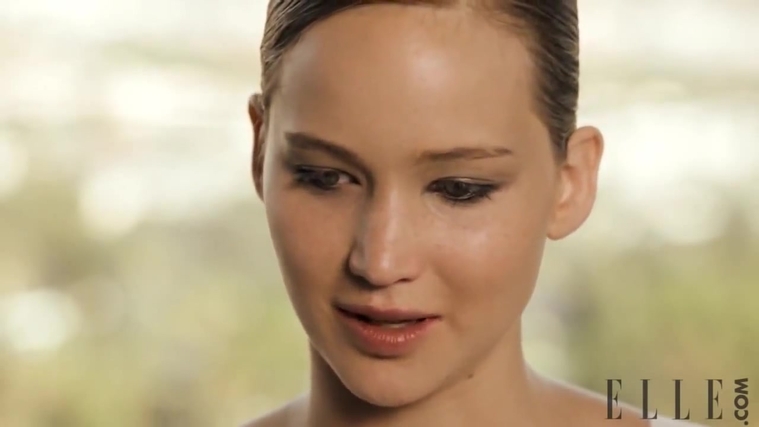 Behind_the_Scenes_Elle_Photoshoot_28December_201229__2827429.jpg
