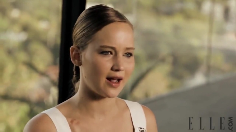 Behind_the_Scenes_Elle_Photoshoot_28December_201229__2827829.jpg