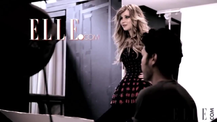Behind_the_Scenes_Elle_Photoshoot_28December_201229__283829.jpg