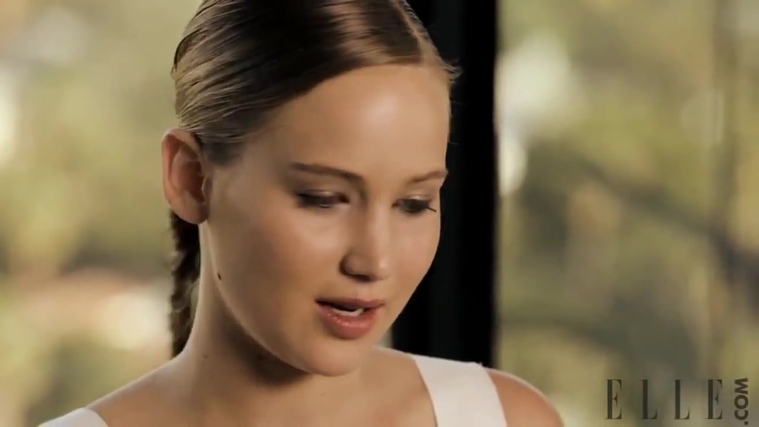 Behind_the_Scenes_Elle_Photoshoot_28December_201229__2840129.jpg