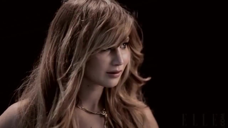 Behind_the_Scenes_Elle_Photoshoot_28December_201229__2841729.jpg