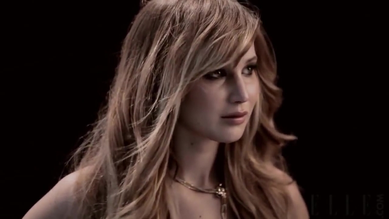 Behind_the_Scenes_Elle_Photoshoot_28December_201229__2842329.jpg