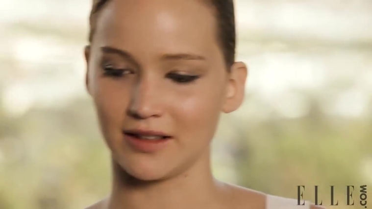 Behind_the_Scenes_Elle_Photoshoot_28December_201229__2843129.jpg