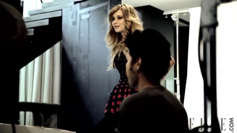 Behind_the_Scenes_Elle_Photoshoot_28December_201229__284629.jpg