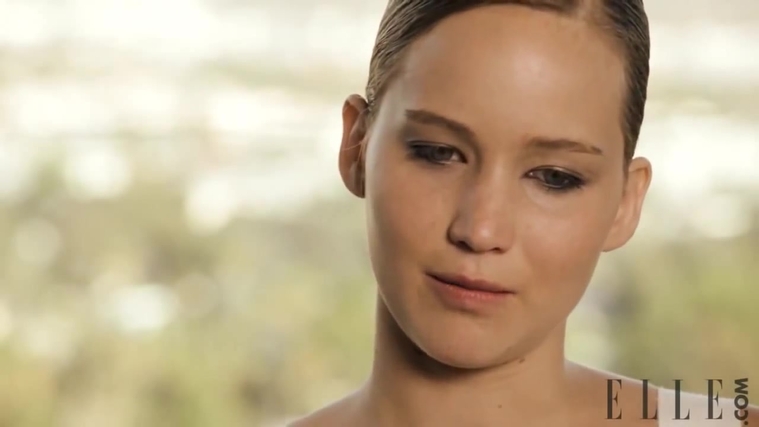 Behind_the_Scenes_Elle_Photoshoot_28December_201229__2846629.jpg