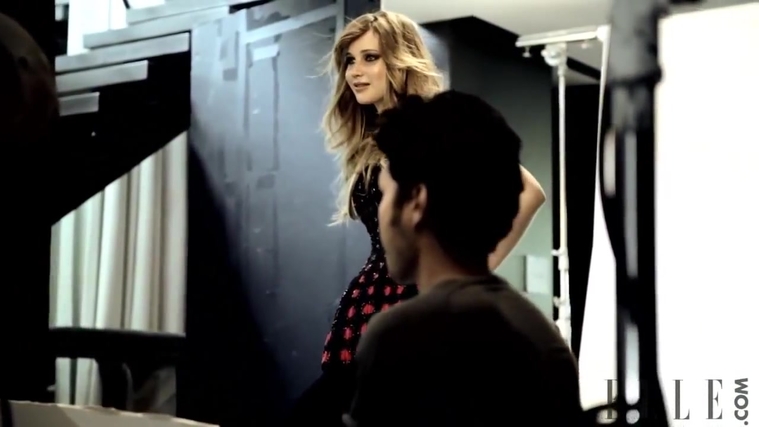 Behind_the_Scenes_Elle_Photoshoot_28December_201229__284829.jpg