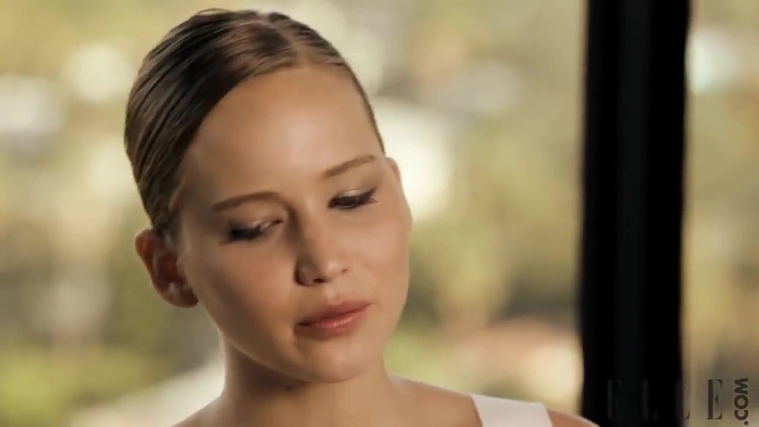 Behind_the_Scenes_Elle_Photoshoot_28December_201229__2852129.jpg