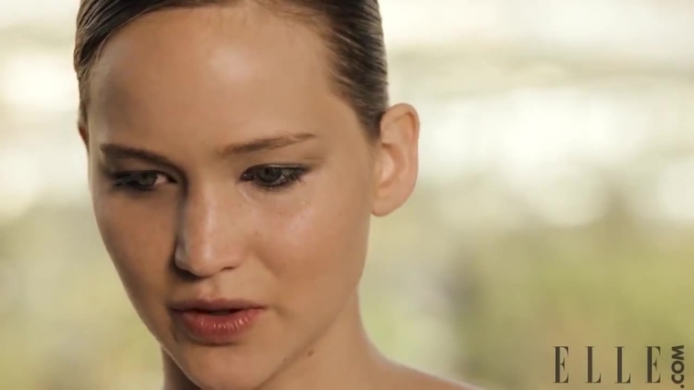 Behind_the_Scenes_Elle_Photoshoot_28December_201229__2852529.jpg