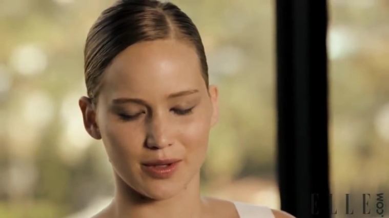 Behind_the_Scenes_Elle_Photoshoot_28December_201229__2853229.jpg