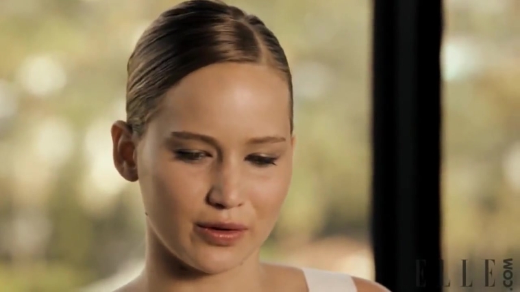 Behind_the_Scenes_Elle_Photoshoot_28December_201229__2853529.jpg