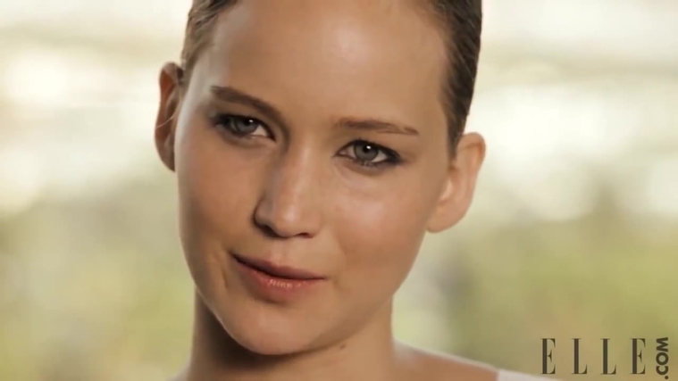 Behind_the_Scenes_Elle_Photoshoot_28December_201229__2854429.jpg