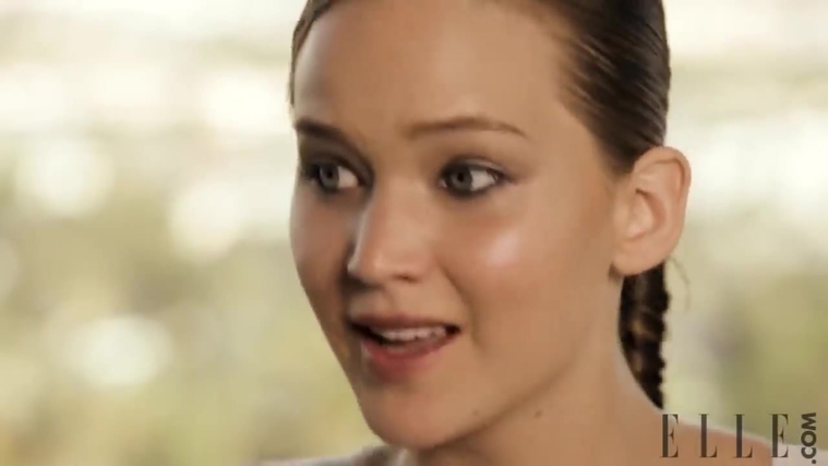 Behind_the_Scenes_Elle_Photoshoot_28December_201229__2858429.jpg
