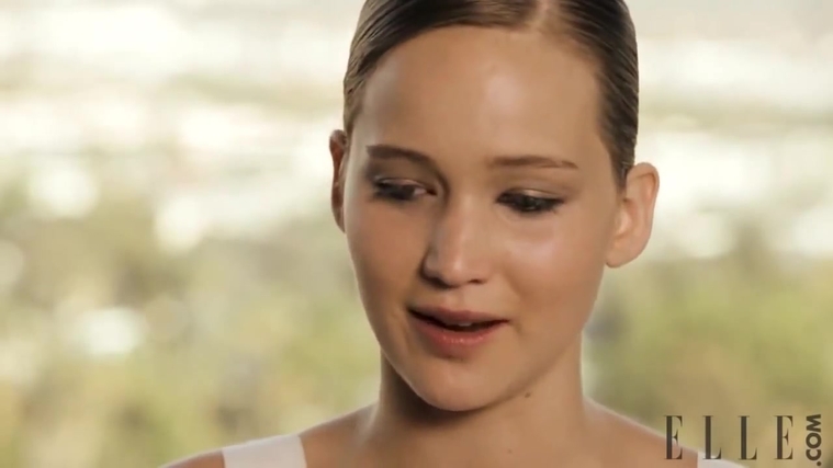 Behind_the_Scenes_Elle_Photoshoot_28December_201229__2863829.jpg