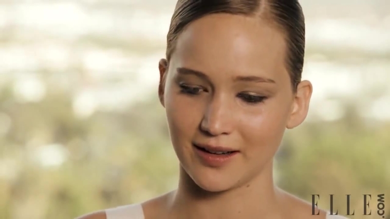 Behind_the_Scenes_Elle_Photoshoot_28December_201229__2863929.jpg
