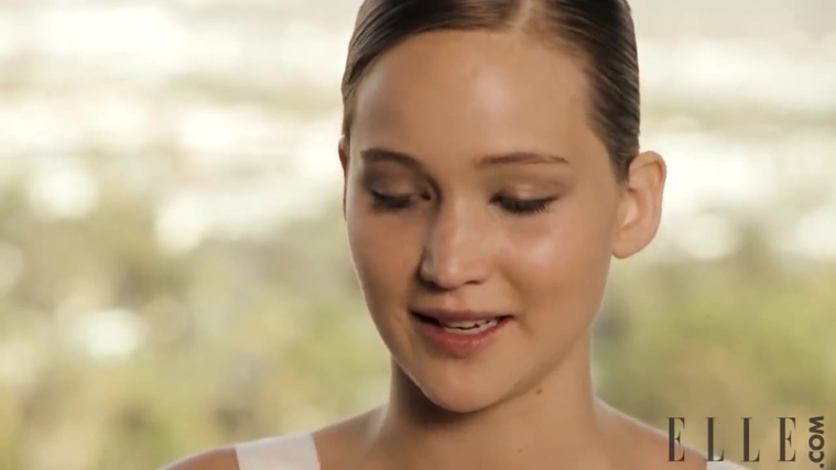 Behind_the_Scenes_Elle_Photoshoot_28December_201229__2864029.jpg