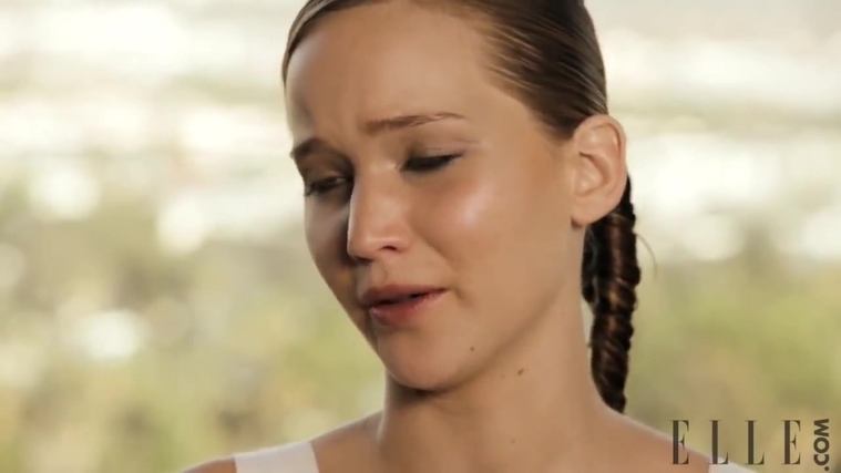 Behind_the_Scenes_Elle_Photoshoot_28December_201229__2866129.jpg