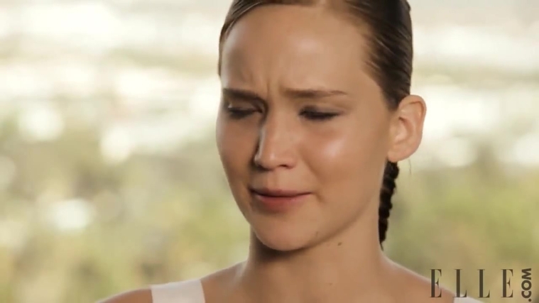 Behind_the_Scenes_Elle_Photoshoot_28December_201229__2866429.jpg