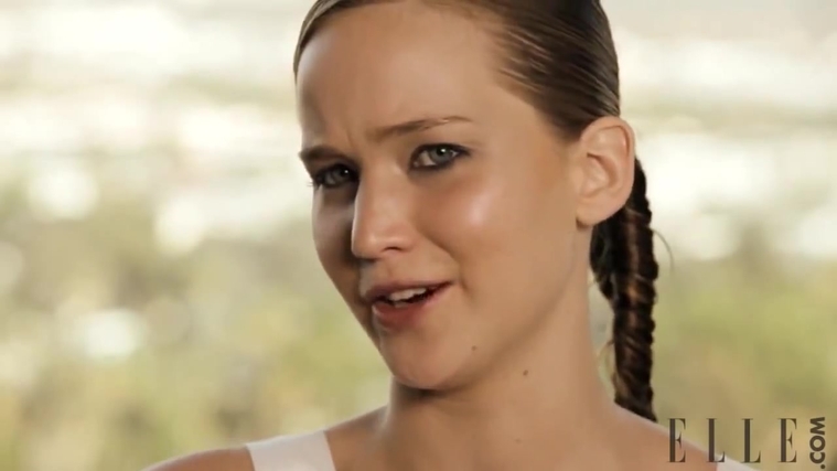 Behind_the_Scenes_Elle_Photoshoot_28December_201229__2867029.jpg