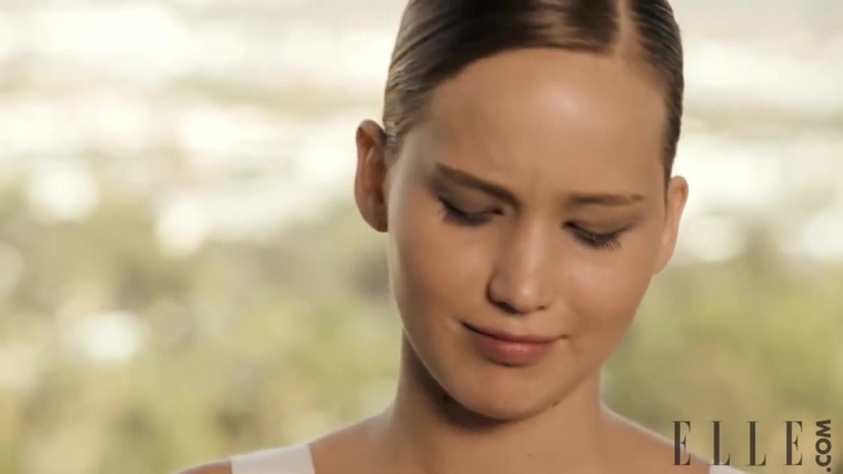 Behind_the_Scenes_Elle_Photoshoot_28December_201229__2867529.jpg