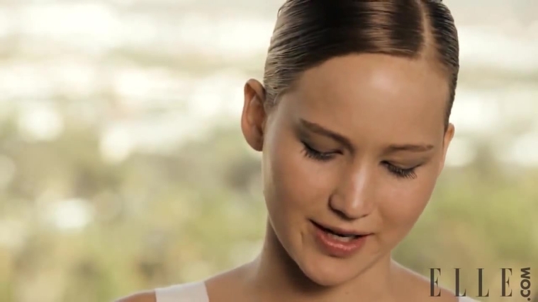 Behind_the_Scenes_Elle_Photoshoot_28December_201229__2867729.jpg