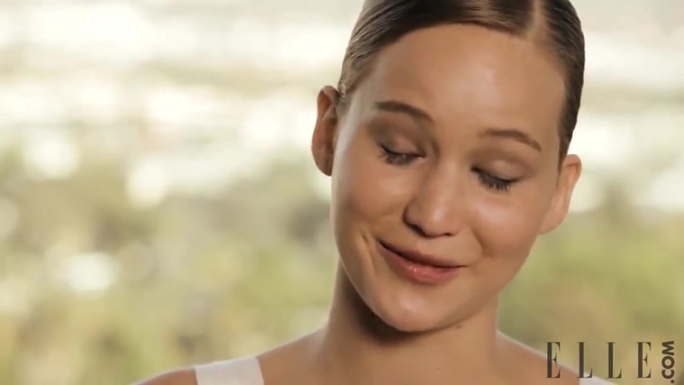 Behind_the_Scenes_Elle_Photoshoot_28December_201229__2868329.jpg