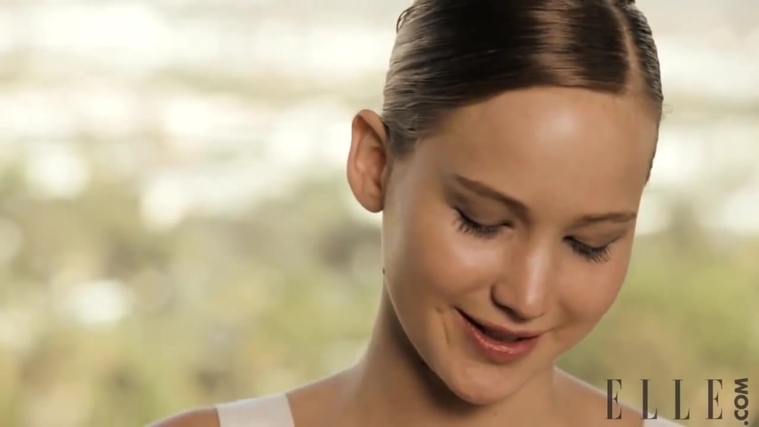 Behind_the_Scenes_Elle_Photoshoot_28December_201229__2868629.jpg