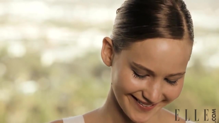 Behind_the_Scenes_Elle_Photoshoot_28December_201229__2869029.jpg