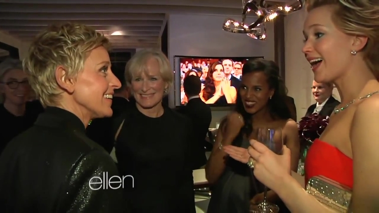 Behind_the_Scenes_at_the_Oscars_2810429.jpg