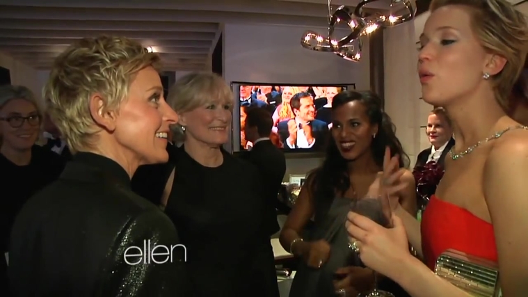 Behind_the_Scenes_at_the_Oscars_2810629.jpg