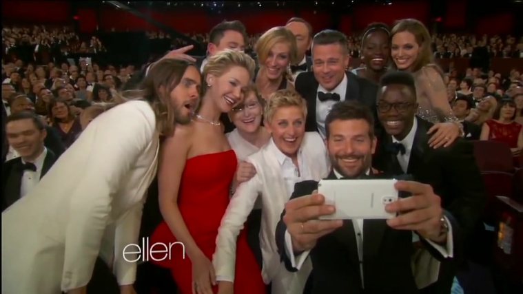 Behind_the_Scenes_at_the_Oscars_285029.jpg