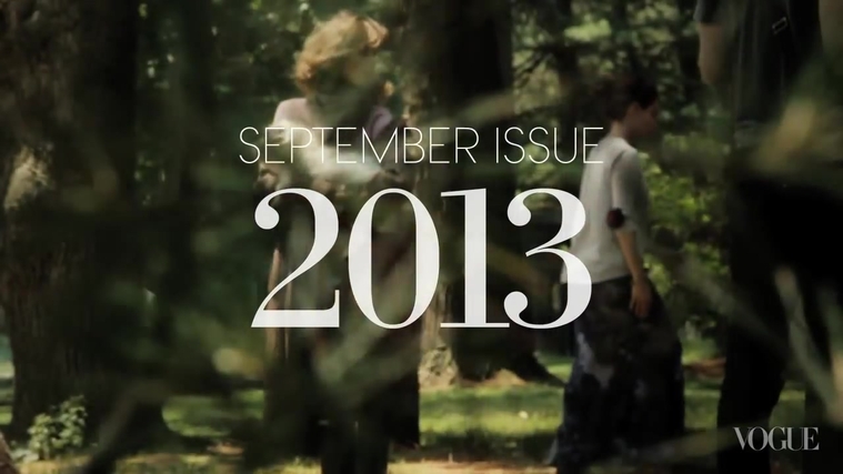 Behind_the_Scenes_with_Jennifer_Lawrence_on_Her_Cover_Shoot_-_Vogue_Diaries_051.jpg