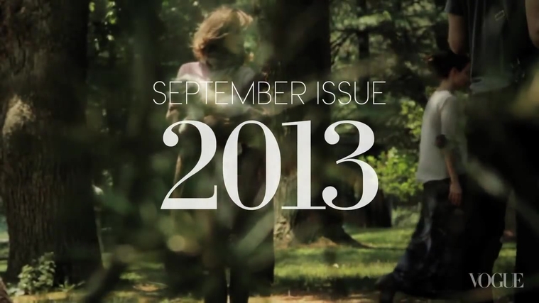 Behind_the_Scenes_with_Jennifer_Lawrence_on_Her_Cover_Shoot_-_Vogue_Diaries_054.jpg