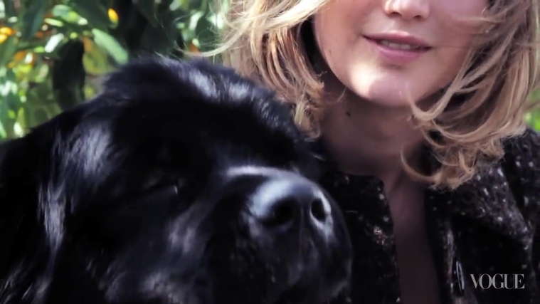 Behind_the_Scenes_with_Jennifer_Lawrence_on_Her_Cover_Shoot_-_Vogue_Diaries_184.jpg