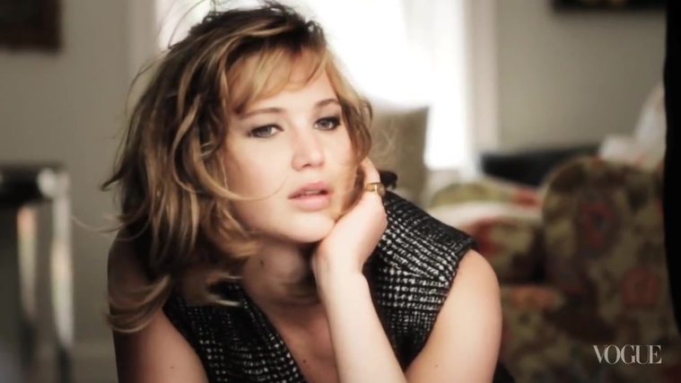 Behind_the_Scenes_with_Jennifer_Lawrence_on_Her_Cover_Shoot_-_Vogue_Diaries_220.jpg