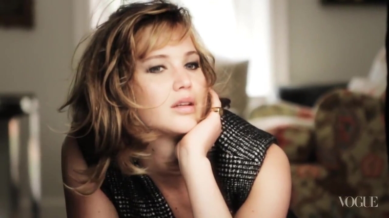 Behind_the_Scenes_with_Jennifer_Lawrence_on_Her_Cover_Shoot_-_Vogue_Diaries_221.jpg